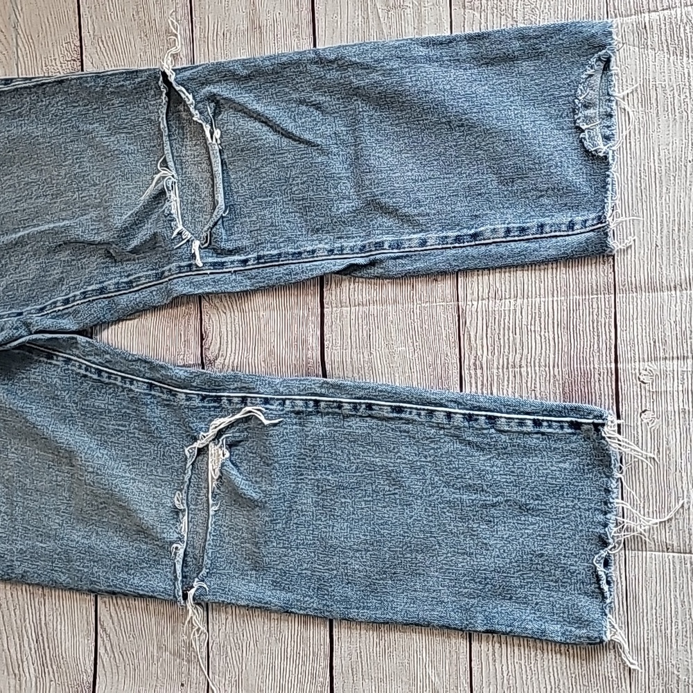 Madewell sz 27 slim boyfriend crop cut off jeans, distressed knees - Picture 4 of 13